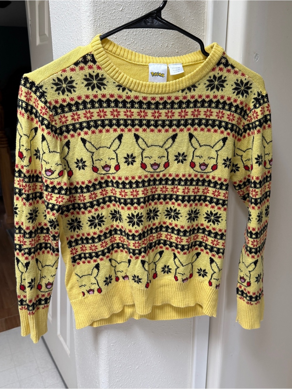 Pokémon Boys Pikachu Fair Isle Holiday Ugly Christmas Knitted Sweater Size M